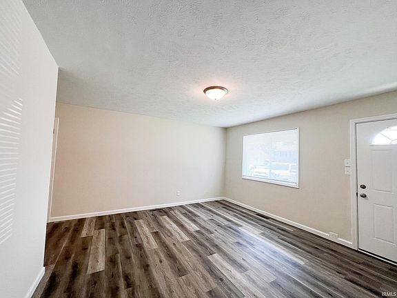 3rd image of 28931 Driftwood Dr