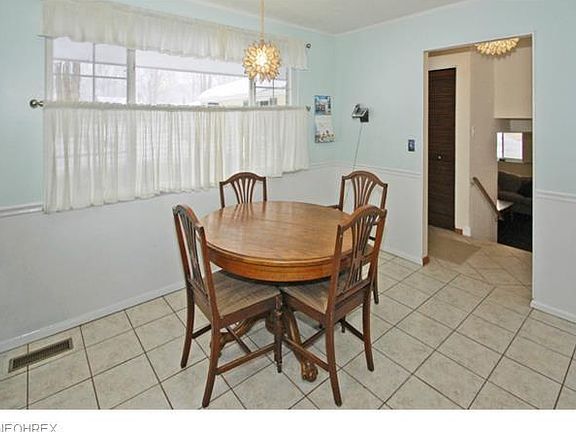 3rd image of 24352 Carla Ln