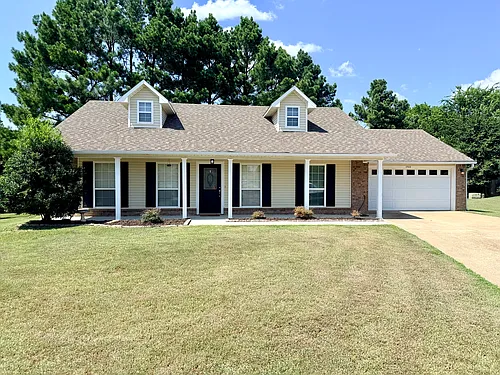 1721 Eastgate Cir Photo 1 1721 Eastgate Cir Photo 1