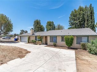 5585 Ash St, Riverside, CA 92509