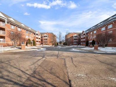 400 S Northwest Hwy Unit 301B, Park Ridge, IL, 60068