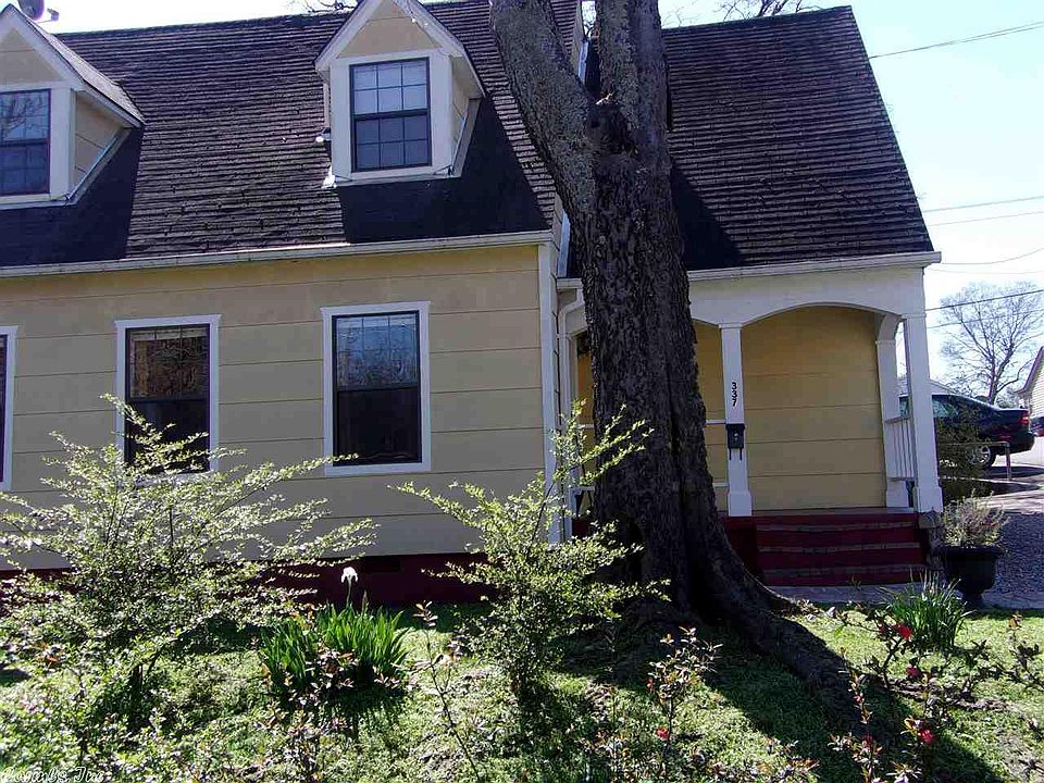 1st image of 337 Hagen St