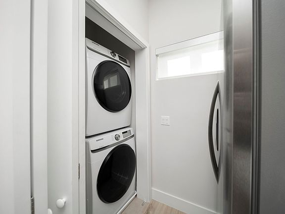 5th image of 5221 Cleon Ave
