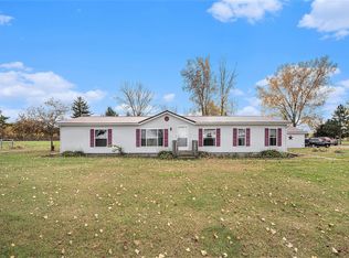 12879 Silver Creek Rd, White Pigeon, MI 49099