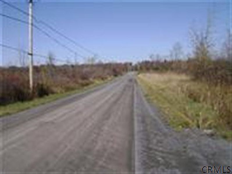 2nd image of 122 CROSS Road