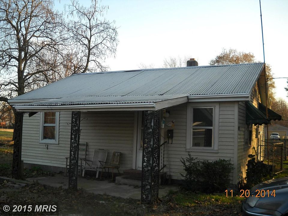 Exterior (Front)