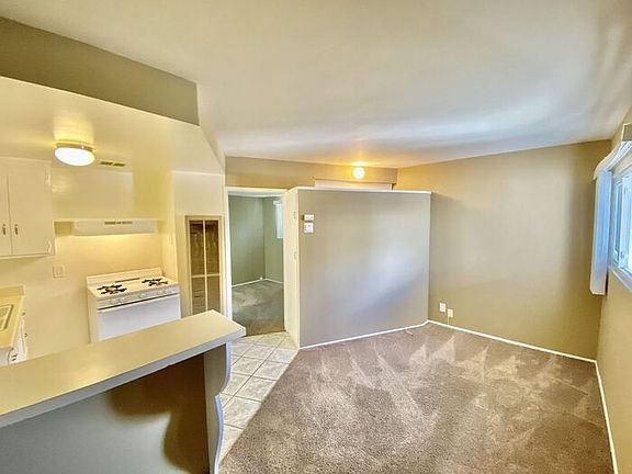 3rd image of 25601 Crenshaw Blvd APT C