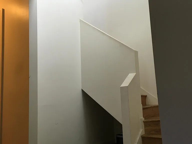 504 Wainwright Ave — Photo 6
