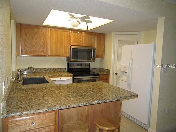 4th image of 4158 Tamiami Trl #H