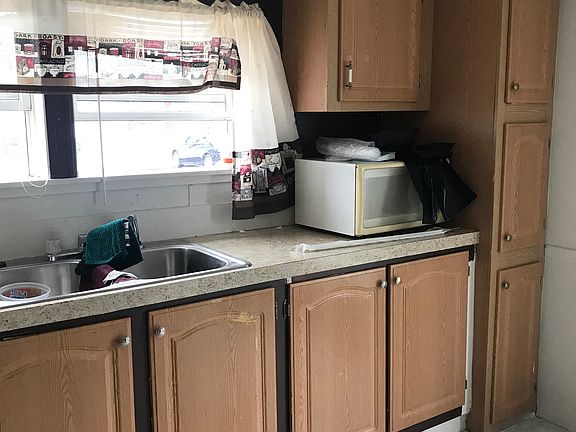 2nd image of 615 S Catfish Ct