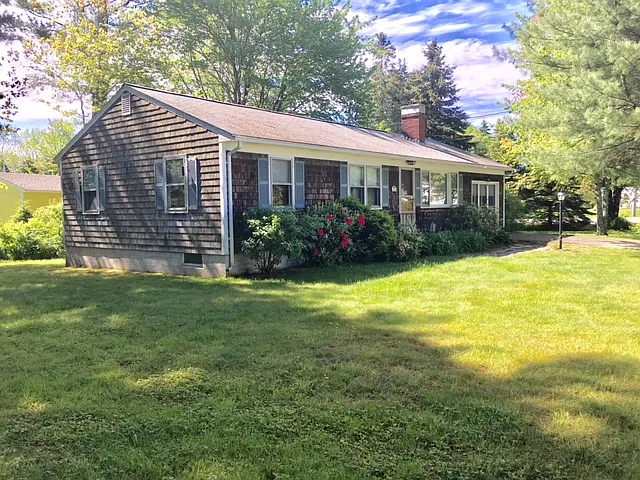 3 bed, 1312 sqft, $1,500 — Photo 1