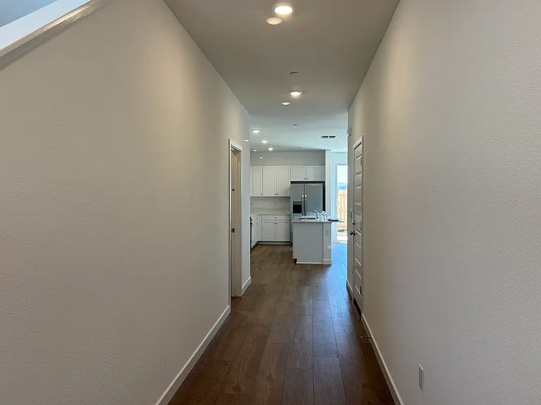 8471 Anker Way — Photo 6