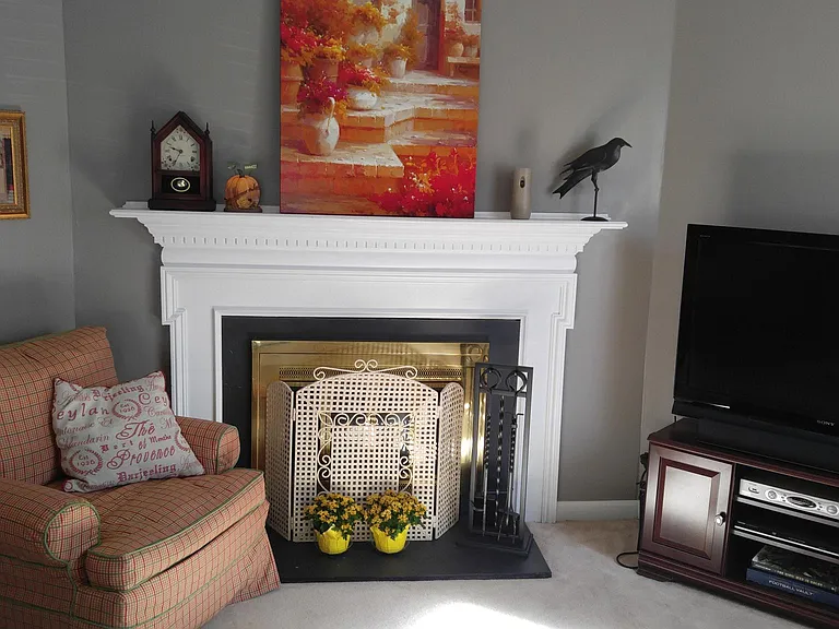 58 Dehaven Dr — Photo 5