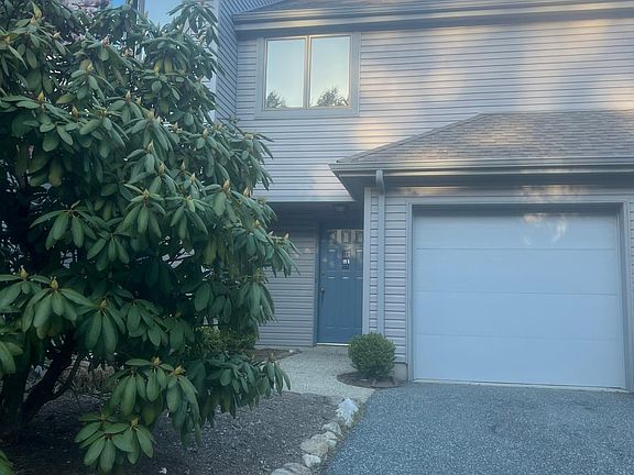 Unit Private Driveways & Attached Garages