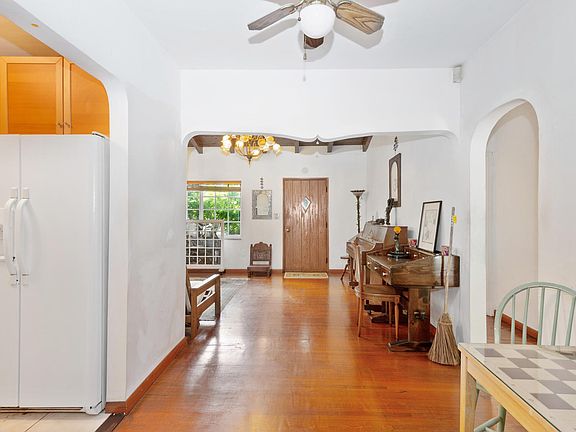 2nd image of 1536 71st St