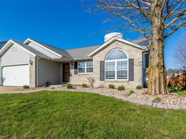 1523 Peach Orchard Rd, O'Fallon, IL 62269