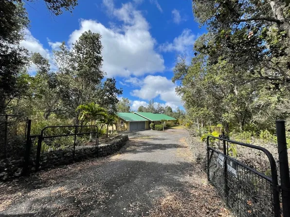 92-8823 Paradise Pkwy, Ocean View, HI 96704