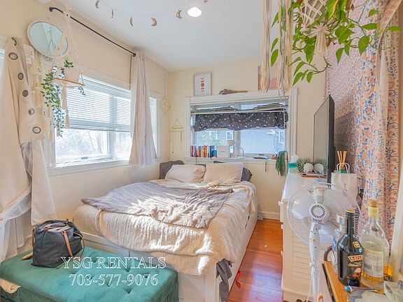 2nd image of 193 Cypress St #2