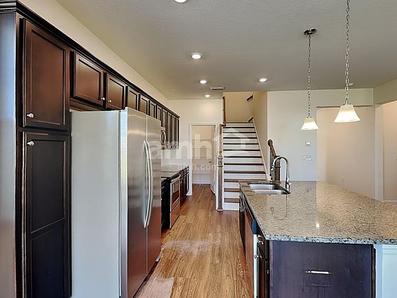 3rd image of 406 Pine Terrace Dr