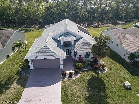 2nd image of 3394 Sabal Springs Blvd