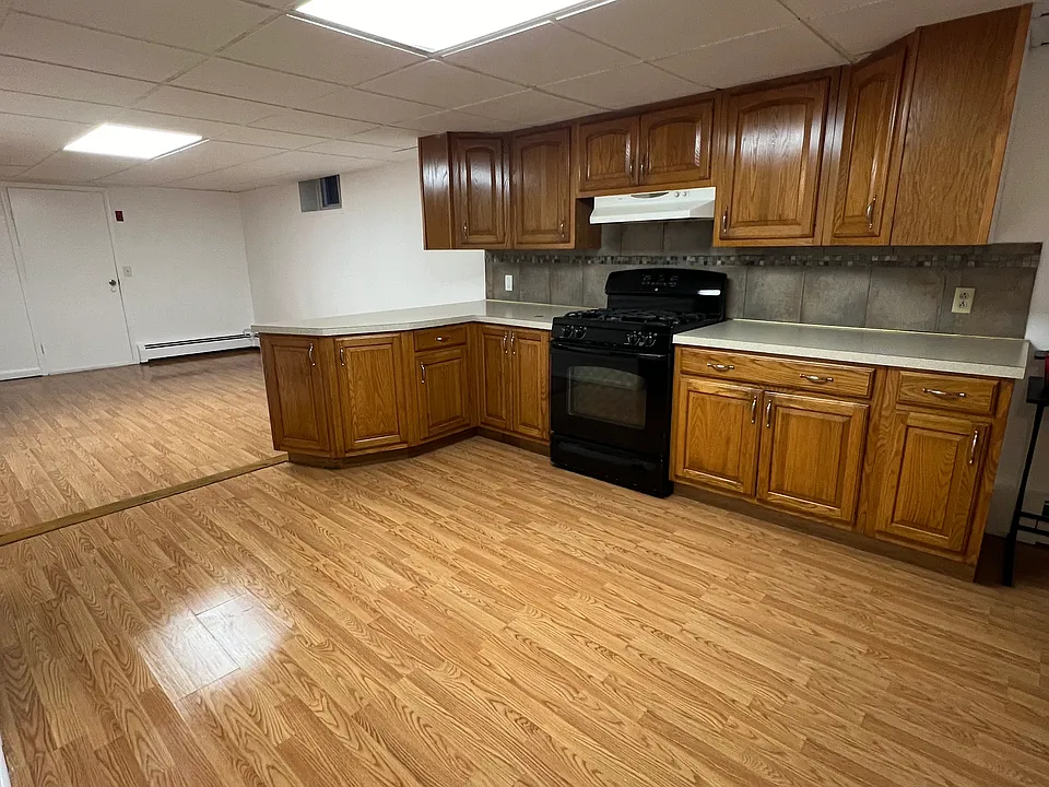 169 Greenville Ave #BASEMENT