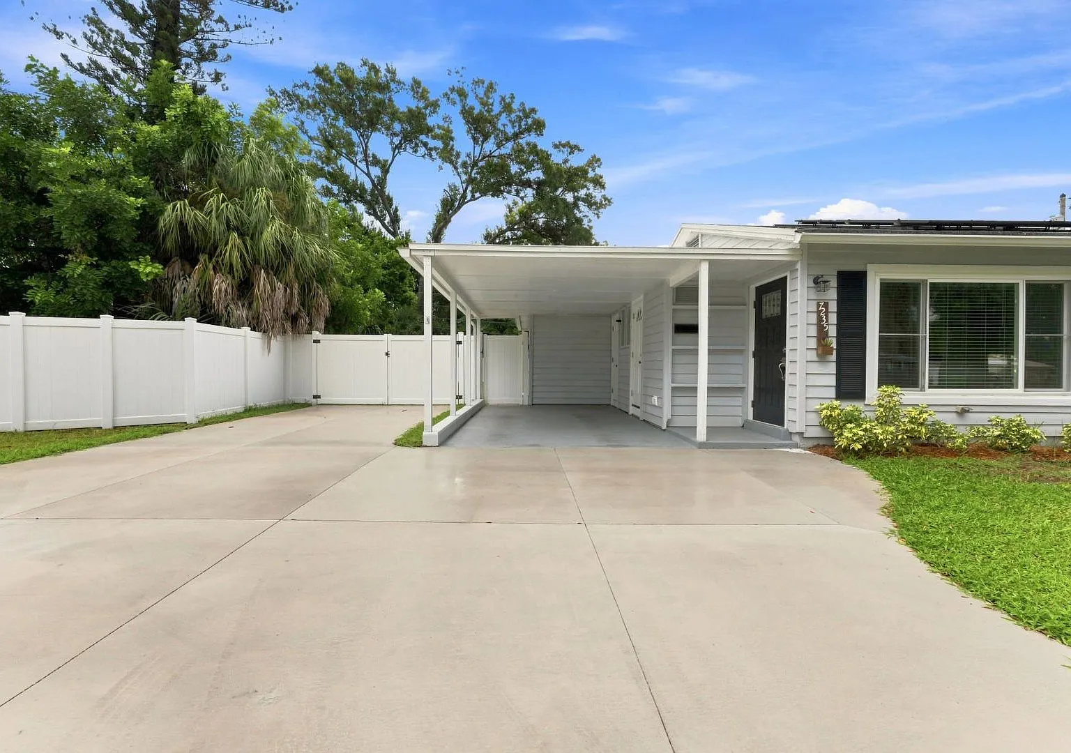 7235 Orpine Dr N — Photo 3