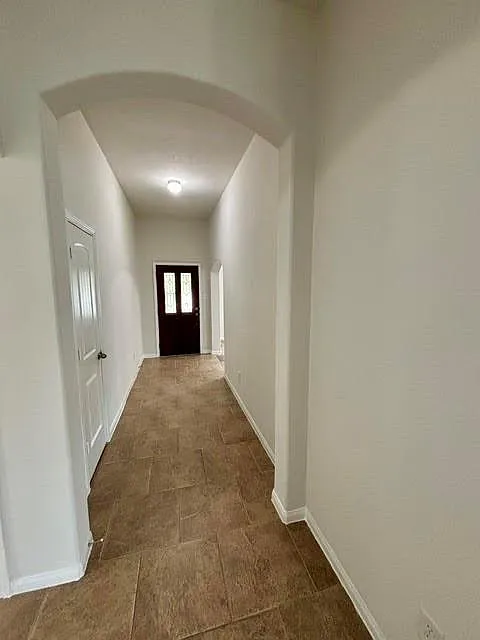 3 bed, 2.0 bath, 1804 sqft, $1,995 — Photo 4