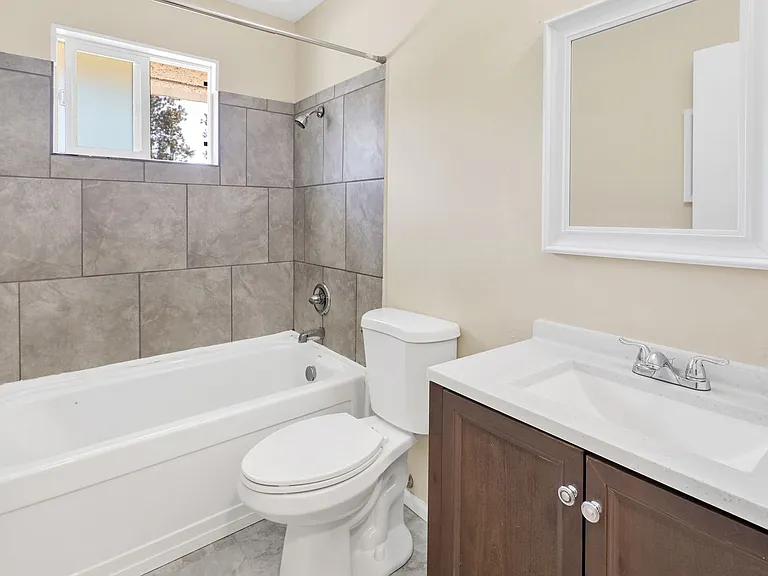 1418 Harris Ave — Photo 26