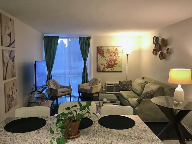 3050 Rue Dorleans #258 — Photo 3