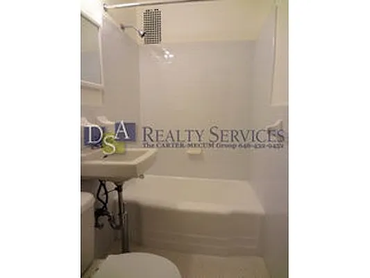 Rented by DSA Realty | media 31