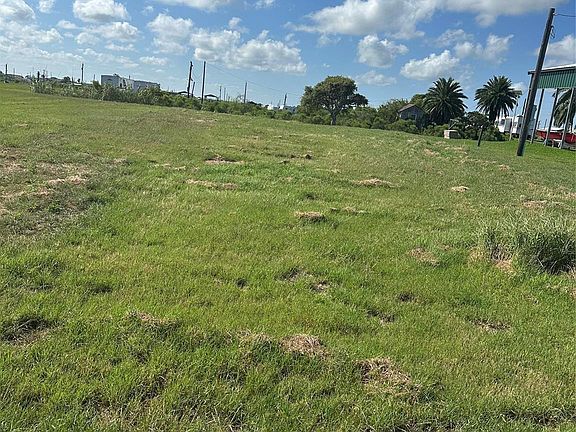 4th image of 14483 Albacore St Lot 483