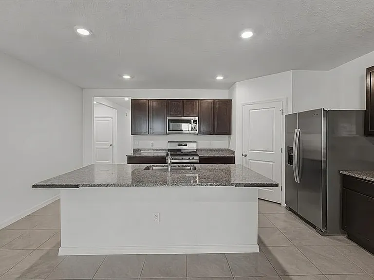 35890 Ellsworth Pl — Photo 6