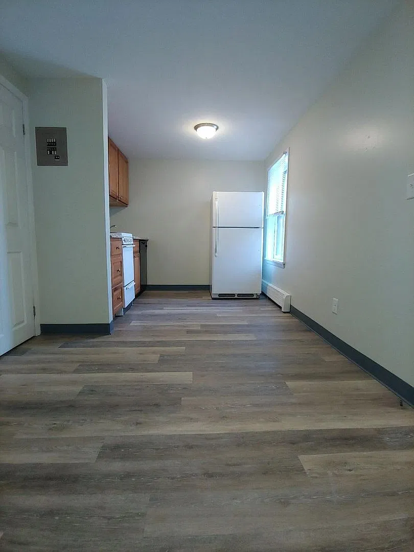 61 East Allen Street — Photo 2