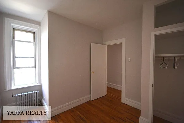 Rented by Yaffa Realty LLC | media 30