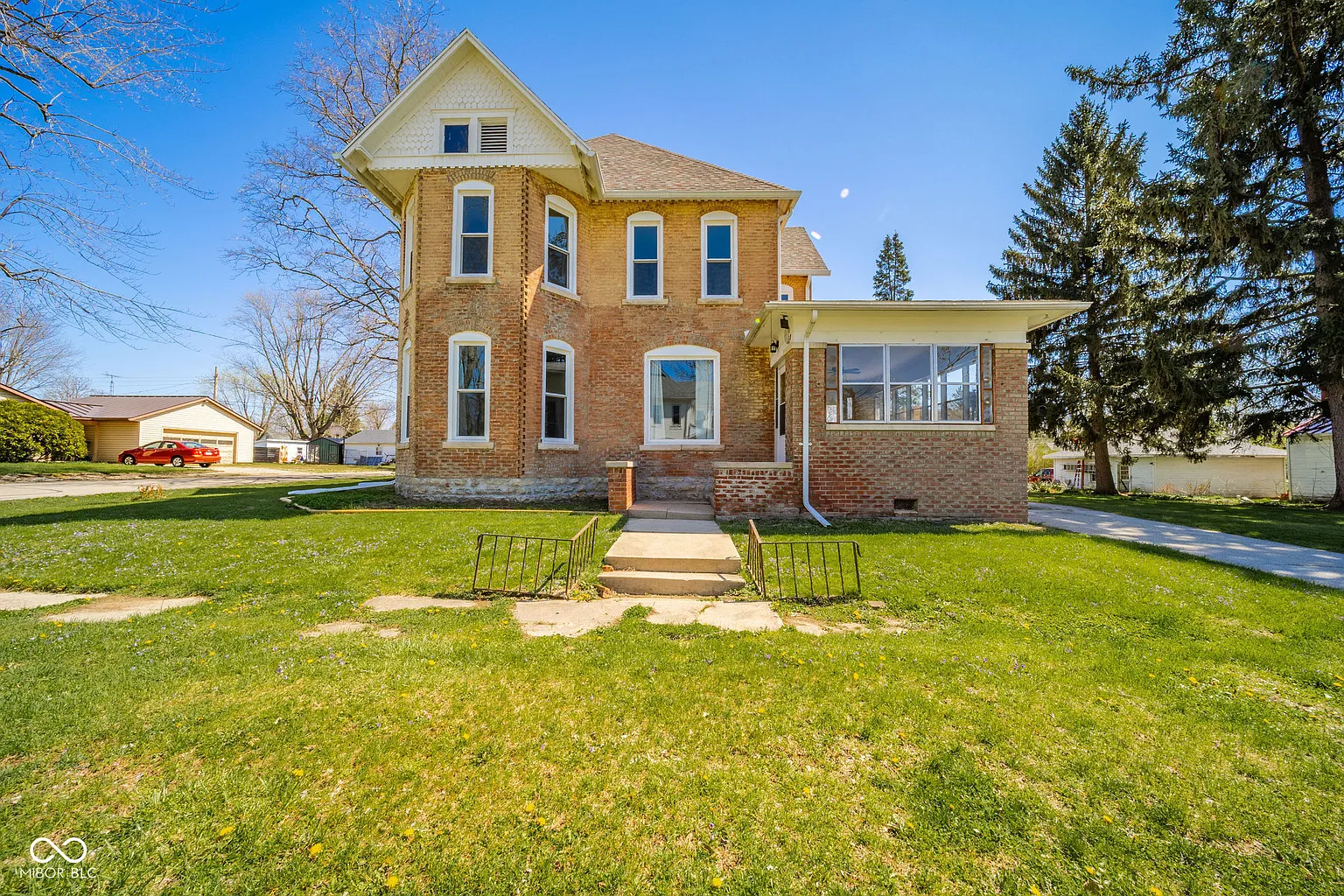 149 N Dalton Ave photo 1