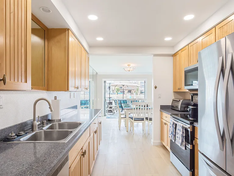 49 Antigua Ct — Photo 12