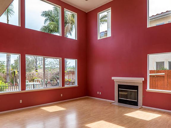 5th image of 1017 E Murray Dr