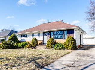 13801 Bangor Ave, Garfield Heights, OH 44125