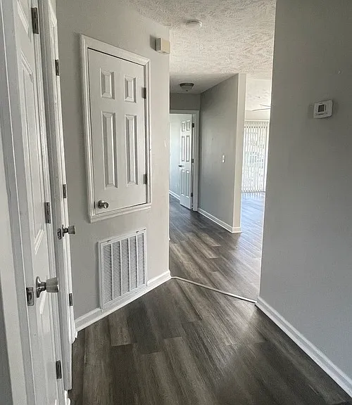 942 Stewarts Creek Dr #9 — Photo 7