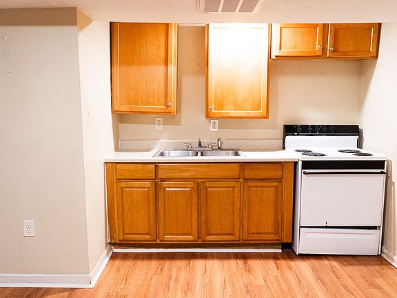 3rd image of 121 Pruett Pl #10878772