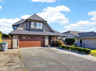 1065 King George Blvd, Surrey, BC V4A 9S7