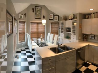 29 Lilac Dr, Dartmouth, MA 02747