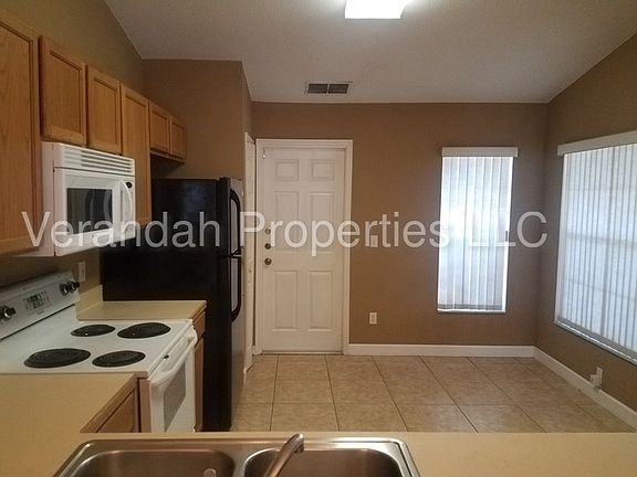 4th image of 7821 Turkey Oak Ln