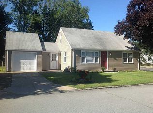 5 Laconia Rd, Cranston, RI 02920