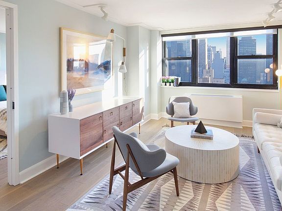 4th image of 150 E 34th St APT 303