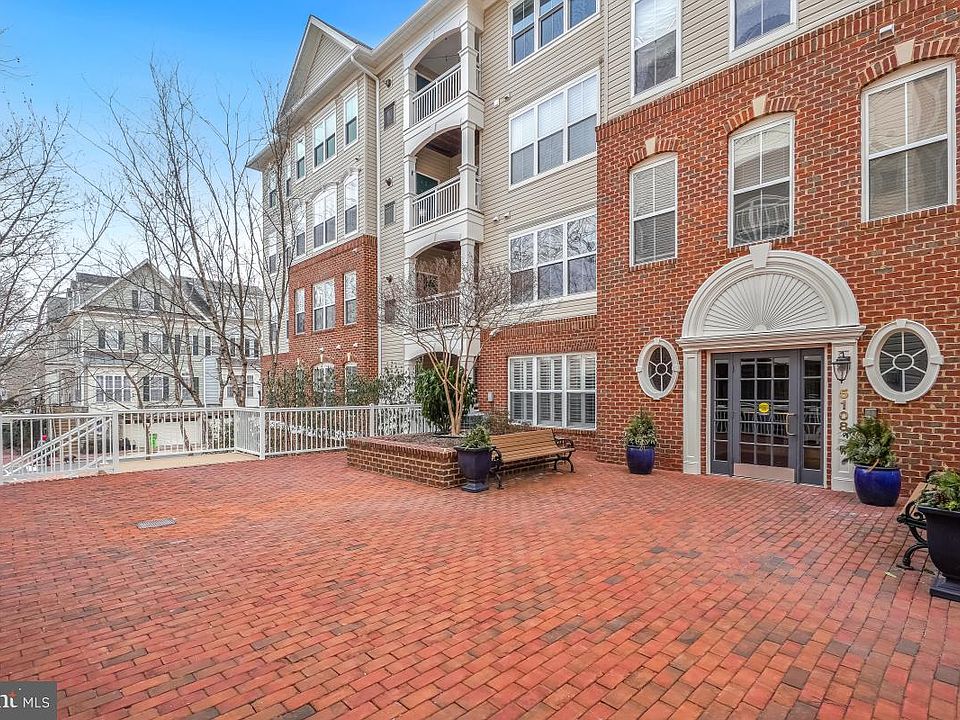 1st image of 5108 Donovan Dr APT 104