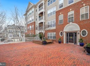 5108 Donovan Dr APT 104, Alexandria, VA 22304