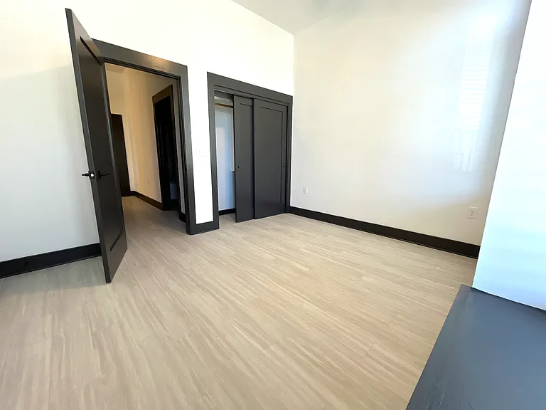 909 Ellis St #207 — Photo 8