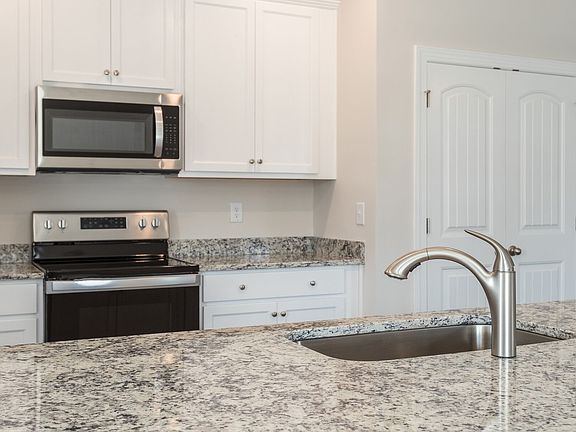 The Avery - Harrison Cove