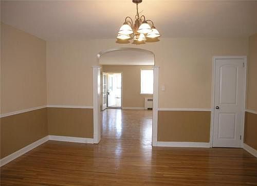 3rd image of 1359 Unruh Ave